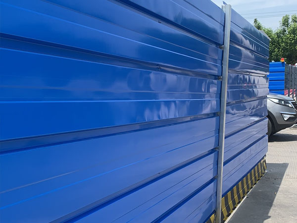 道路圍擋施工的安全使用標(biāo)準(zhǔn)